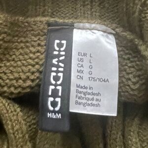 H&M Cropped Turtleneck Sweater